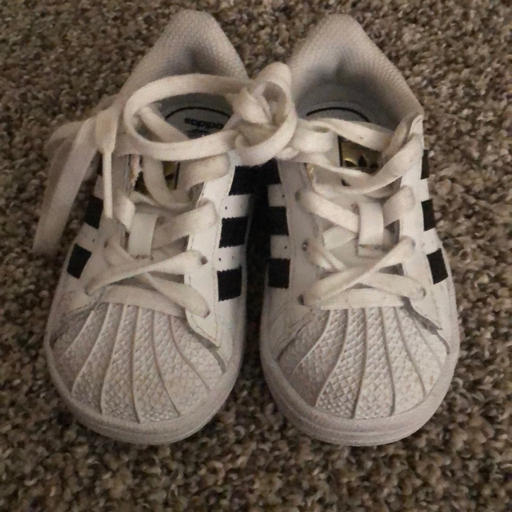 Adidas superstar- toddler